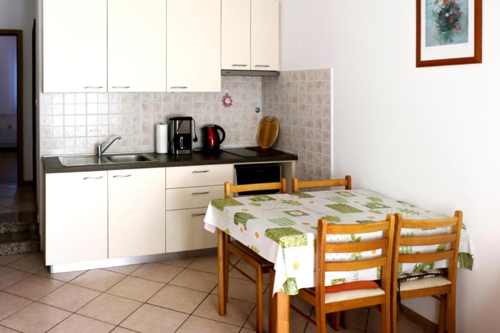Apartments Silva Pula Exterior photo